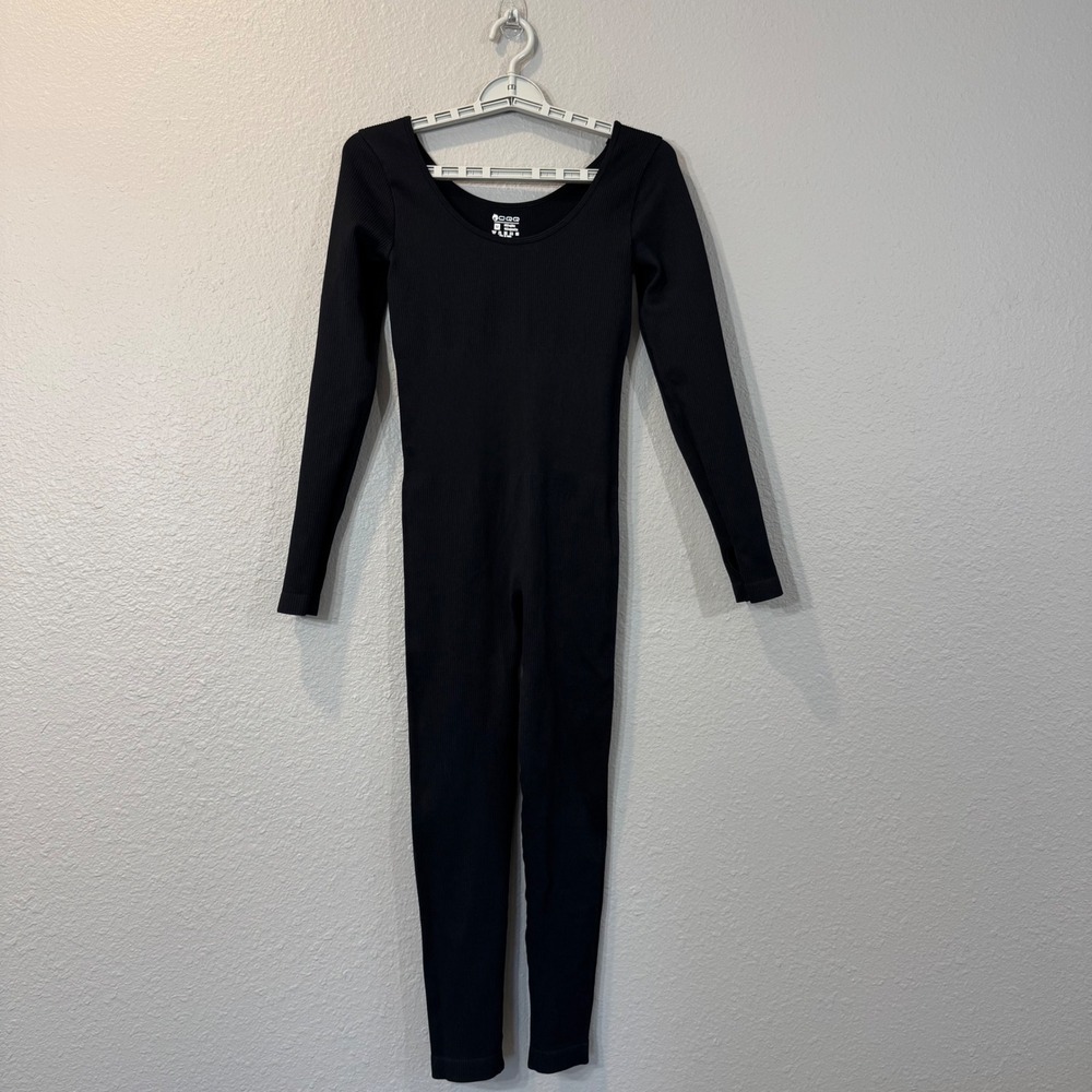 OQQ Women's Size M Black Ribbed Long Sleeve Yoga Jumpsuit Bodycon Thumbhole